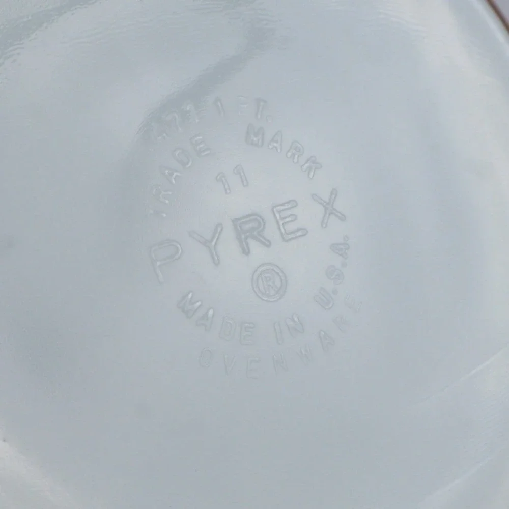 VTG PYREX EARLY AMERICAN Casserole Dish w/LID Brown & Gold Made in USA